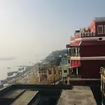 Shiva Ganges View Guest House